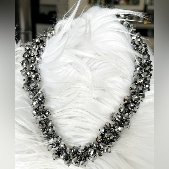 Crystal Cluster Jewelry Set 16" + 2.5" extender | Silver Metallic Faceted Beads - Picture 9 of 12